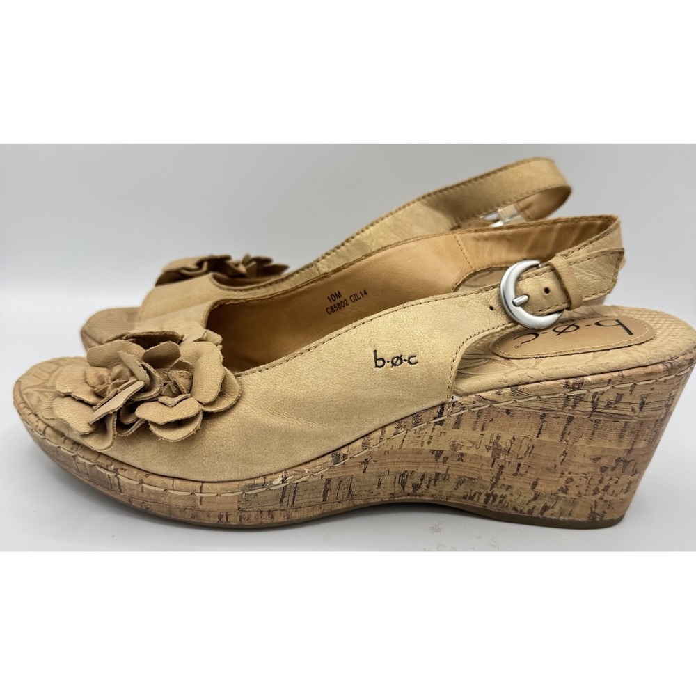 BOC Born Y2K Slingback Wedge Sandals Beige Leather Flower Peep Toe 10M C85802
